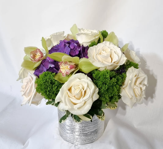 ✨ Royal Elegance Arrangement