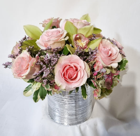 ✨ Pink Elegance Arrangement